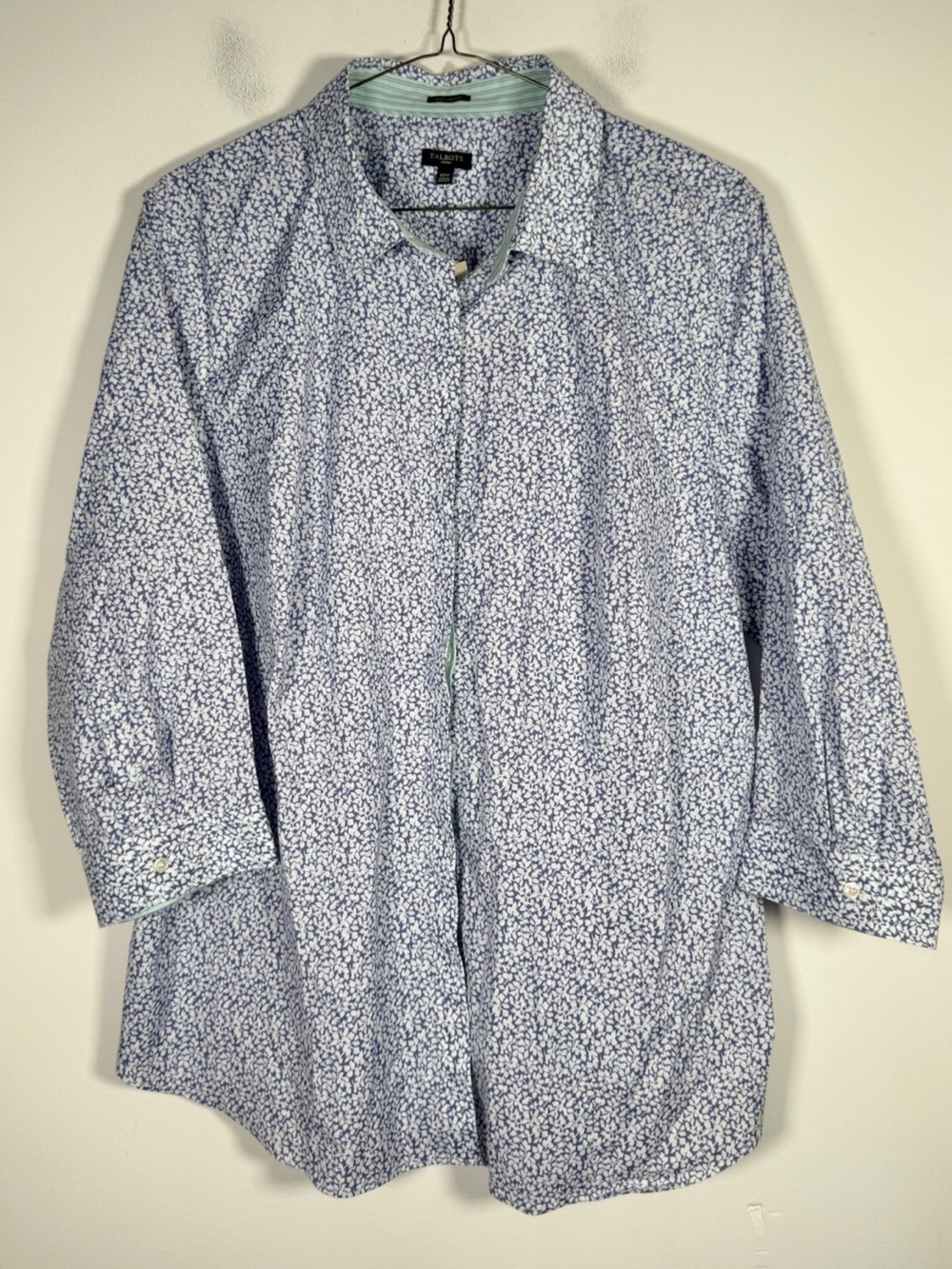 Talbots Women’s NWT Size 22 W Floral Pattern Wrinkle Resistant Button Down Shirt